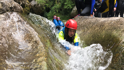 Awa Aventura - Grupo senderismo en Huesca