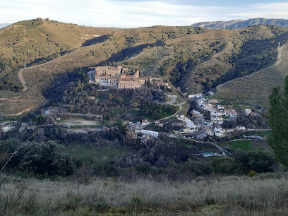 Dehesa del Generalife - Grupo senderismo en Granada