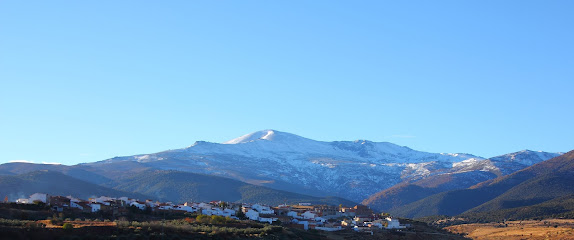 Nevalia guías de montaña - Guía de senderismo en Granada