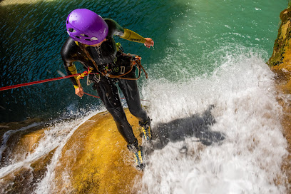 Sally Adventures - Agencia senderismo en Huesca