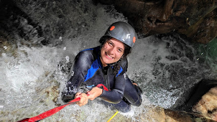 Xplora Almería Turismo Activo - Agencia senderismo en Granada